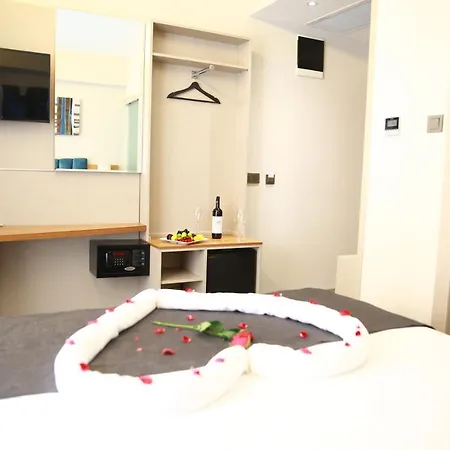 Hotel Mithras