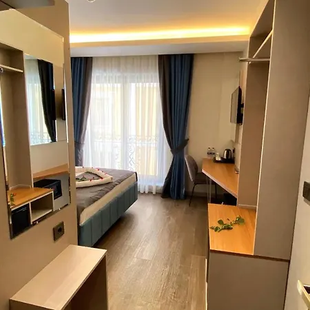 Hotel Mithras *